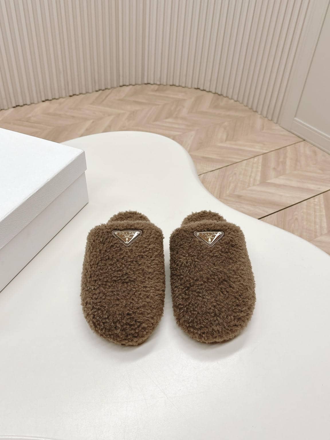 Slipper-128